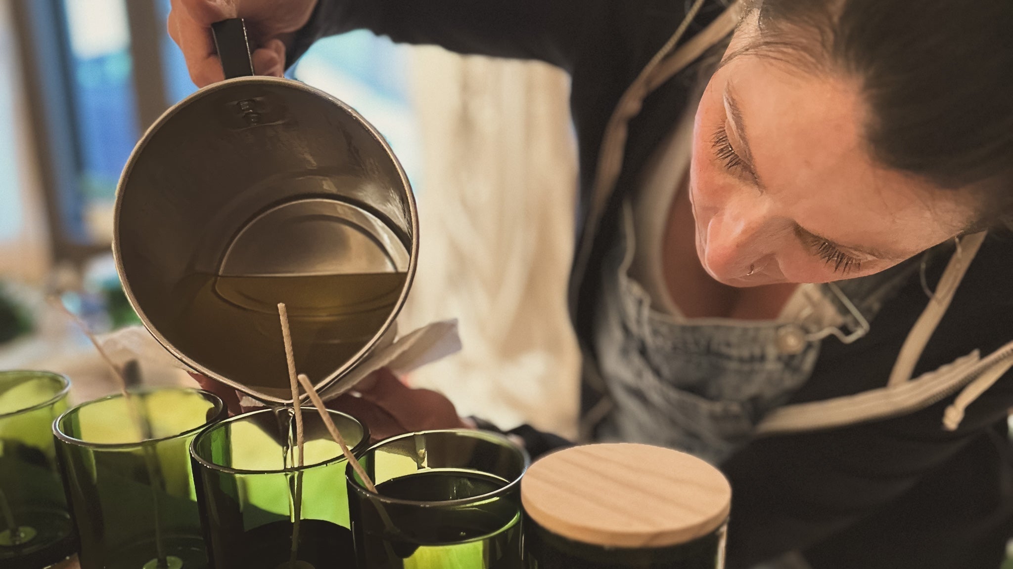 Quality Hand-Poured Candles for Slow Living: Rituals of Light, Craft, and Presence